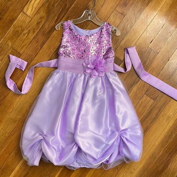 Girls Sequin Flower Party Dress - Picture 1 of 4